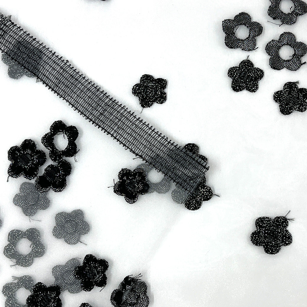 生地 【 刺繍 オーガンジー 花柄 白黒 】 オーガンジー生地 シアー 110cm巾 ポリエステル 刺繍