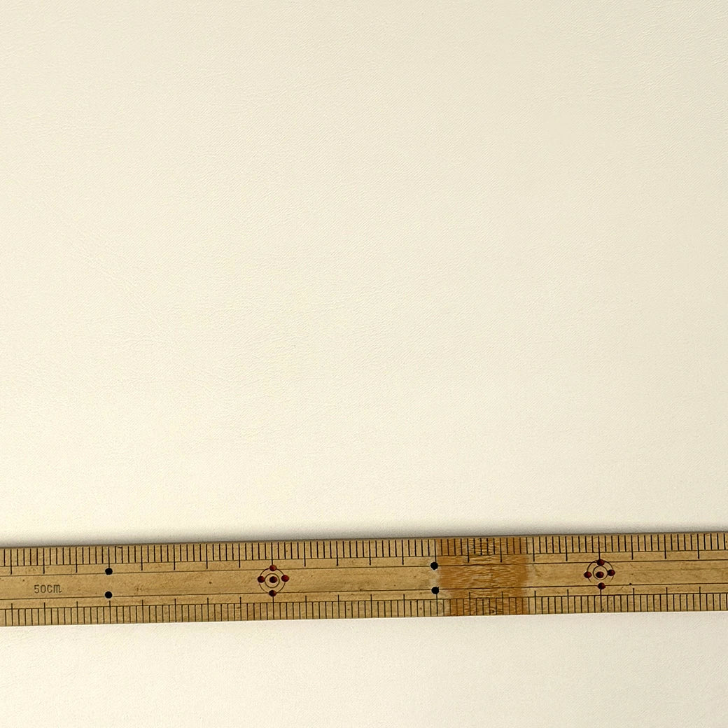 生地 【 レザー調ツイル クリーム 】 142cm巾 幅広 ポリエステルファブリック フェイクレザー風生地 合皮風生地
