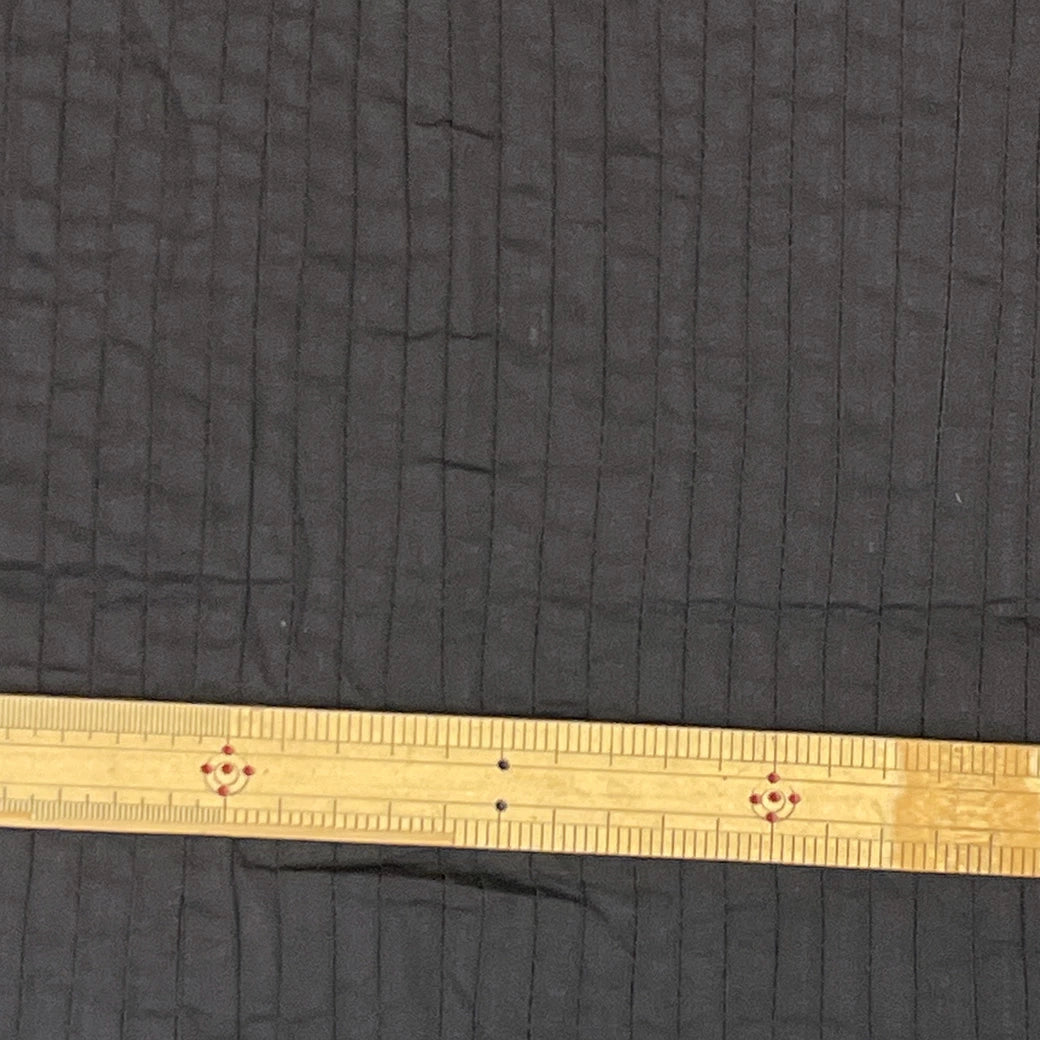 生地 【 ピンタックストライプ 黒 】 100cm巾 綿100％ コットン生地 ピンタック生地