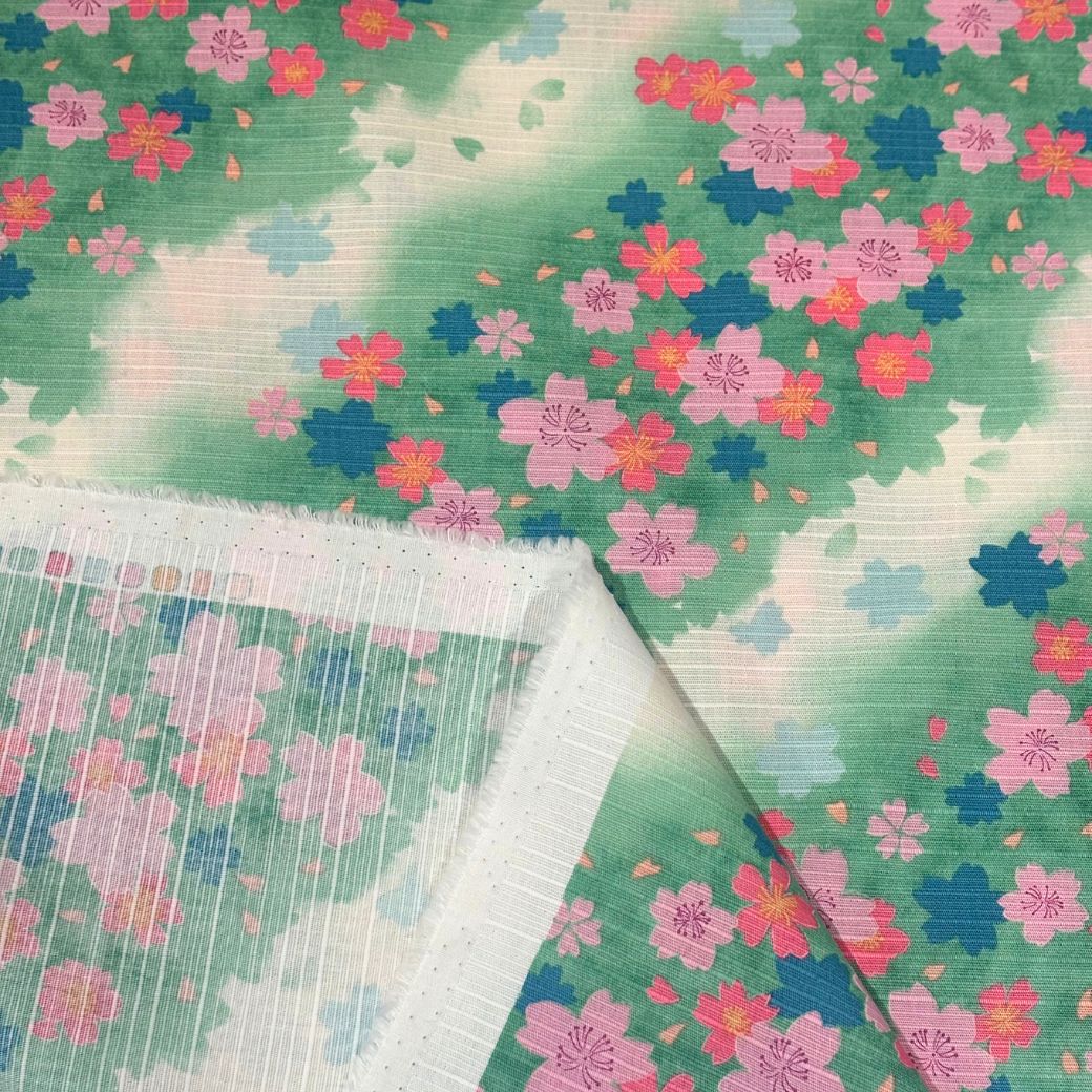 生地 【 和柄シャンタン さくら 緑 】 シャンタン生地 平織り スラブ 110cm巾 和柄 桜 梅 花柄 和風 綿100％