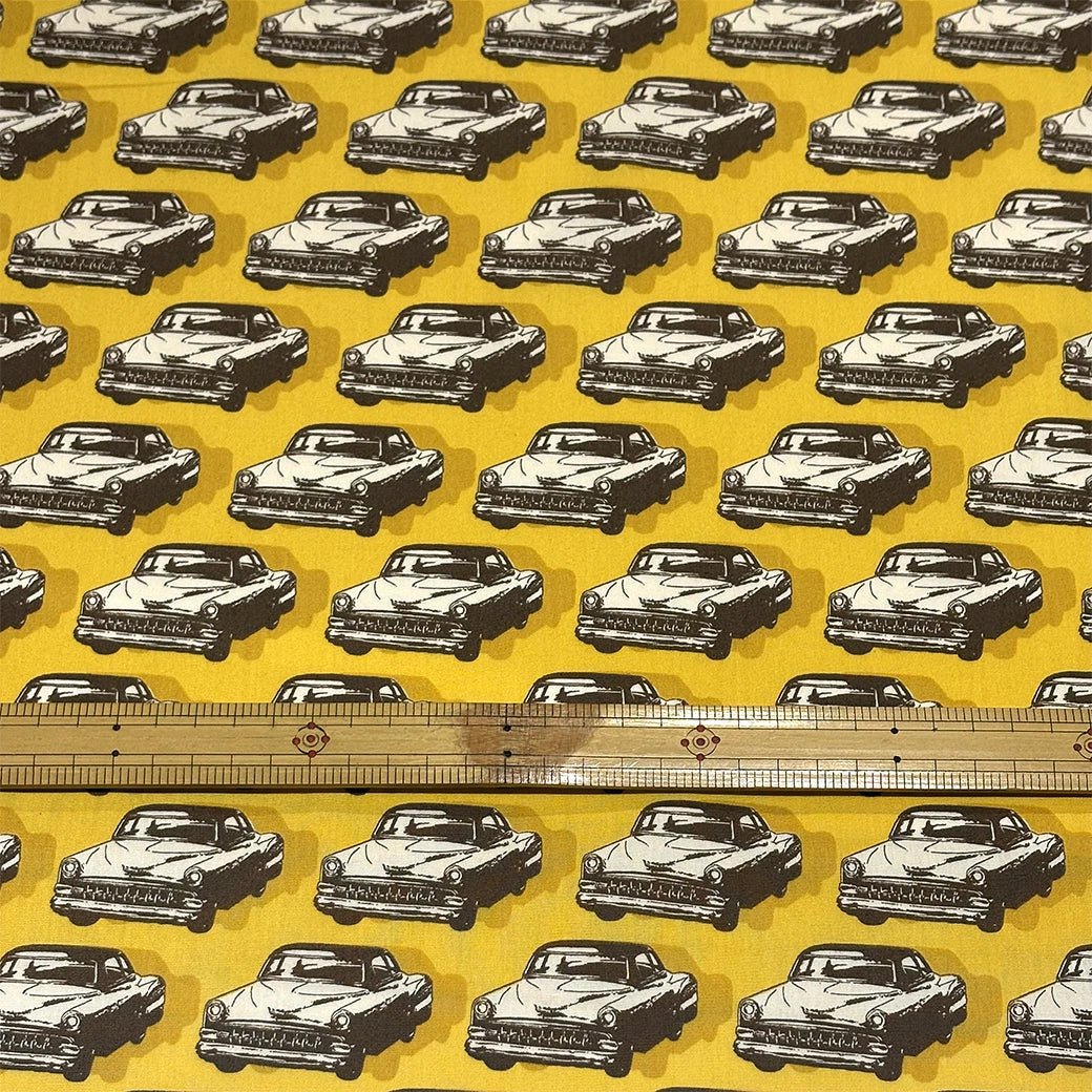 生地 【 ブロードプリント アメ車 イエロー 】 ブロード ブロード生地 111cm巾 ブロードクロス 車 クラシックカー ヴィンテージカー アメリカン レトロ 80s