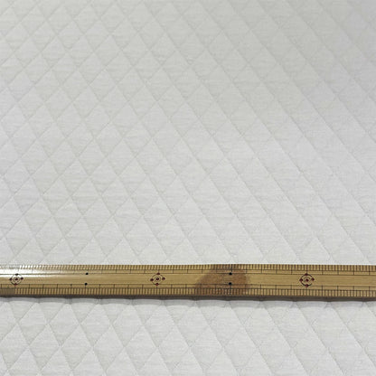 生地 【 ダイヤキルト オフ 】 127cm巾 キルティング生地 ダイヤ柄生地