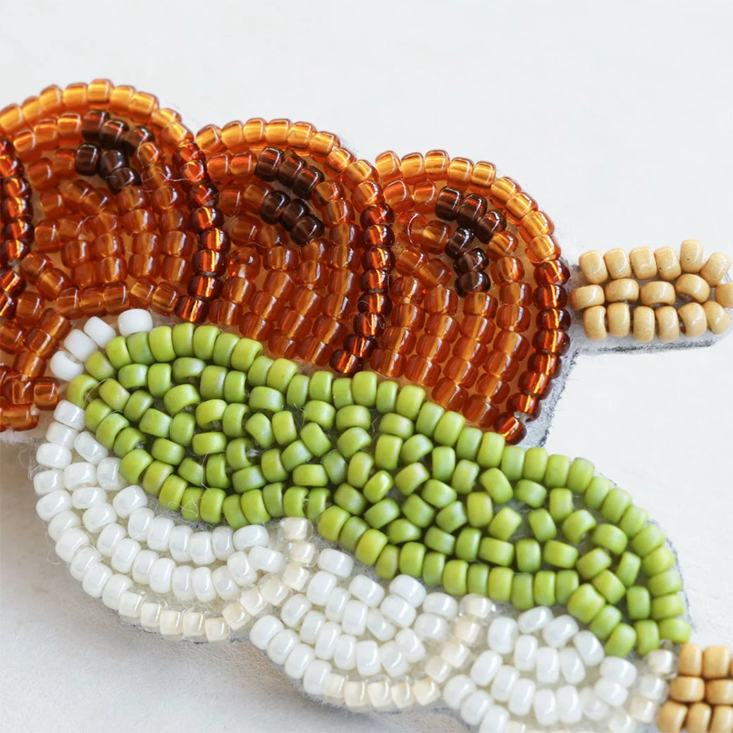 【 MIYUKI はらぺこブローチ だんご 】 刺しゅうキット ブローチ ビーズ刺繍