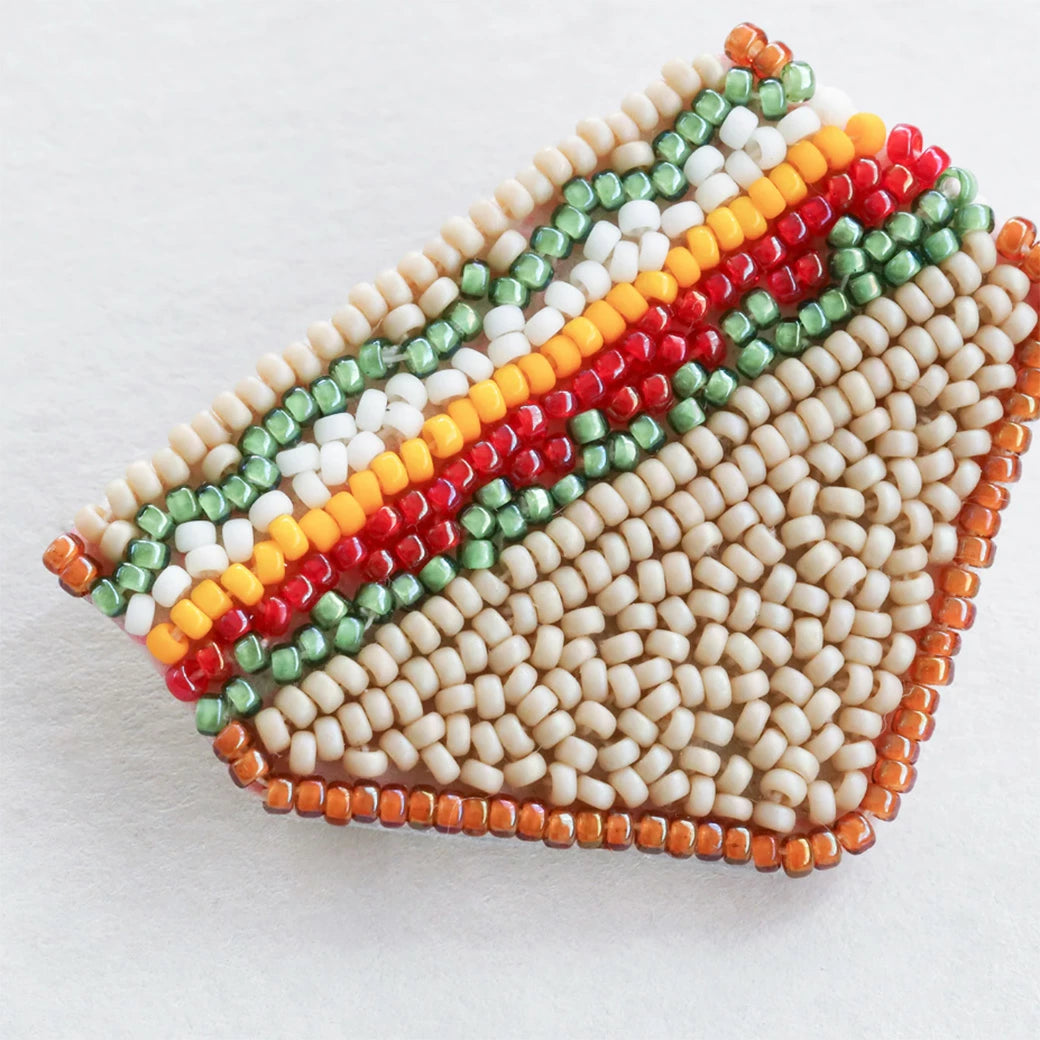 【 MIYUKI はらぺこブローチ サンドウィッチ 】 刺しゅうキット ブローチ ビーズ刺繍
