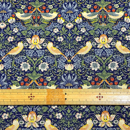 生地 【 V&A Fabric Collection いちご泥棒 ネイビー 】 シーチング 110cm巾 コットン 綿100％ 薄手