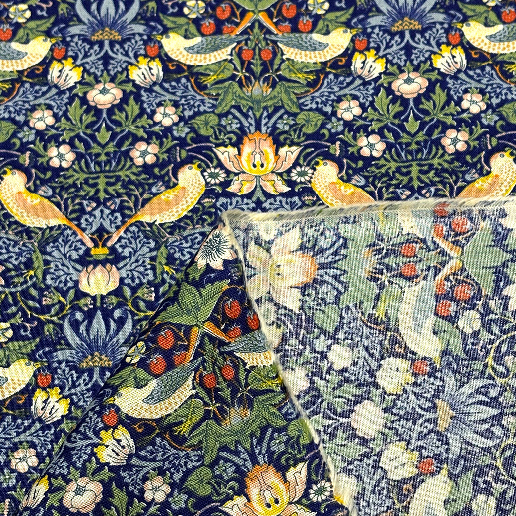 生地 【 V&A Fabric Collection いちご泥棒 ネイビー 】 シーチング 110cm巾 コットン 綿100％ 薄手