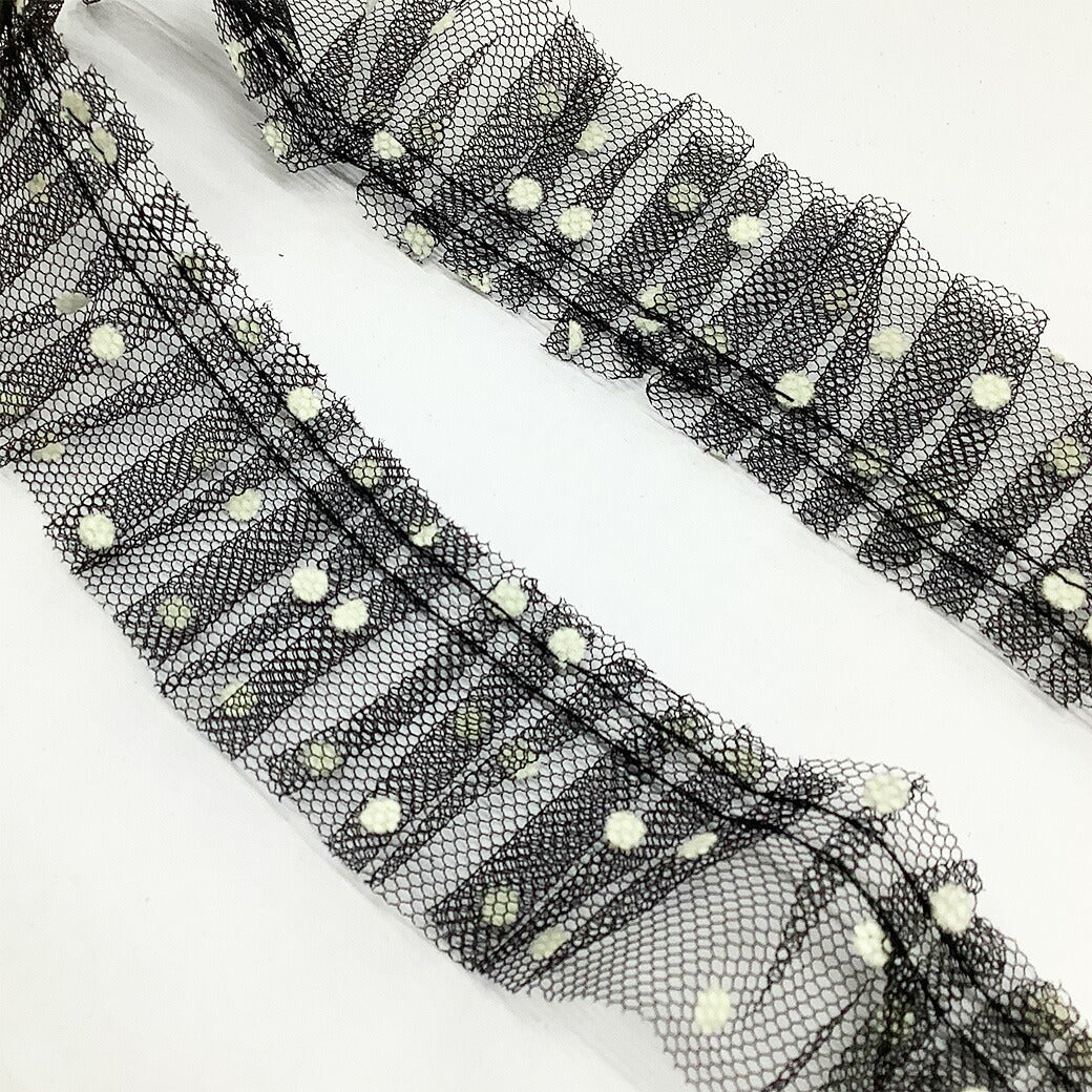 【ドットフリルレースリボン 幅4cm】フリルリボンテープ 水玉模様 フリフリ レースフリル ハンドメイド資材 芸用テープ コスプレ 推し活 押し活 ゴスロリ ロリータファッション ヘアアクセサリー コスチューム 手芸用 パーツ ハロウィン ライブ ラッピング Textile World TOA