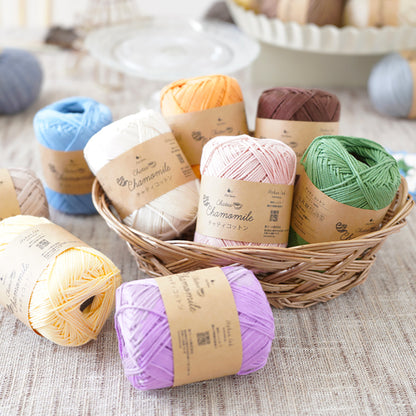 カゴに入った毛糸