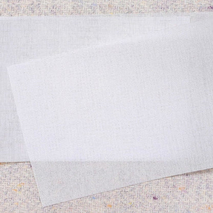 カワグチ 【 アイロン接着 補修布 薄地用 6cm×30cm 1枚入 】 補修布 補修 アイロン 補強 補強布 カギザギ 虫食い穴 こげ穴 簡単補修 初心者 薄地 破れ補修 穴あき 水洗い ドライクリーニング ワイシャツ カッターシャツ ブラウス 制服 ソーイング 手芸 裁縫道具 KAWAGUCHI