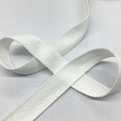 リボン 【 NASKA ファッションベルト 20mm 37色 】 リボン ナスカファッションベルト 綾テープ あやテープ ファッションベルト ベルト へリンボンテープ ヘリンボーンテープ 手芸リボン コスプレ 入園 入学 新学期準備 ハンドル 手提げ 持ち手 お遊戯会 Textile world TOA