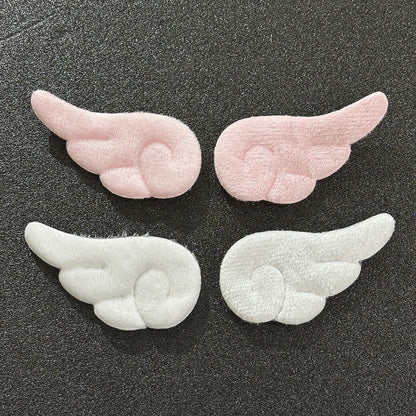 【 デコパーツ 天使の羽パーツ 2色 】 デコ パーツ 天使の羽 かわいい 両面ふわもこ 型抜きクッションモチーフ センターパーツ ふわふわ パーツ 推し活 チャーム デコレーション ブローチ バレッタ キーホルダー 飾り物 装飾 Textile World TOA