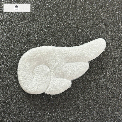 【 デコパーツ 天使の羽パーツ 2色 】 デコ パーツ 天使の羽 かわいい 両面ふわもこ 型抜きクッションモチーフ センターパーツ ふわふわ パーツ 推し活 チャーム デコレーション ブローチ バレッタ キーホルダー 飾り物 装飾 Textile World TOA