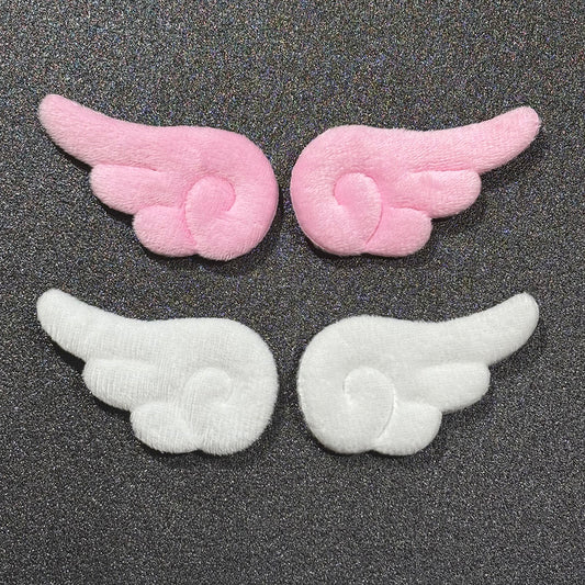 【 デコパーツ 天使の羽パーツ 2色 】 デコ パーツ 天使の羽 かわいい 両面ふわもこ 型抜きクッションモチーフ センターパーツ ふわふわ パーツ 推し活 チャーム デコレーション ブローチ バレッタ キーホルダー 飾り物 装飾 Textile World TOA